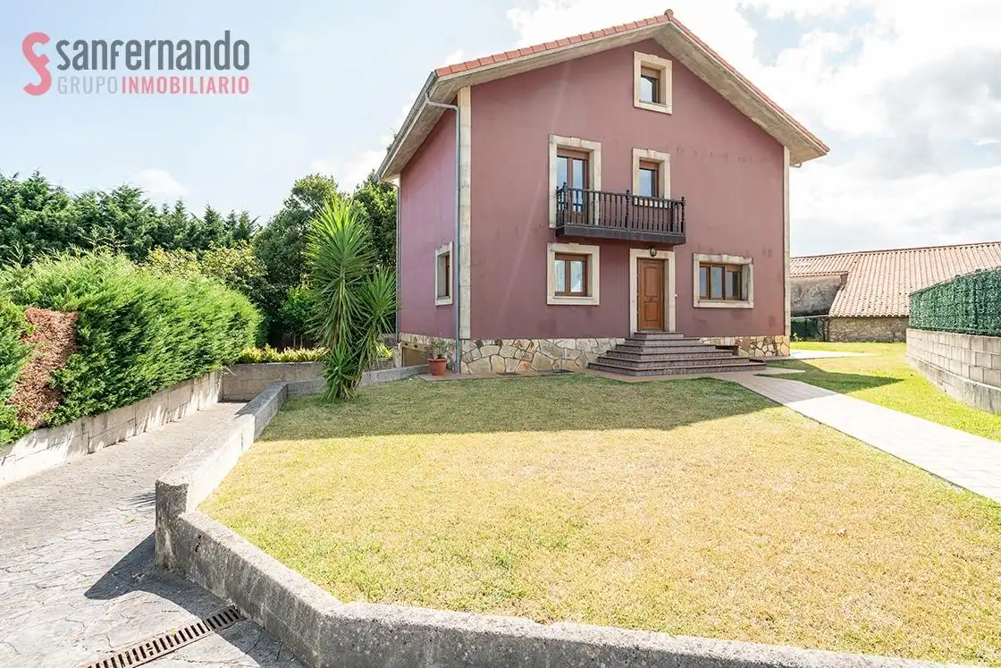 Vista exterior de Casa o chalet en venta en Santa Cruz de Bezana con Calefacción, Jardín privado y Balcón