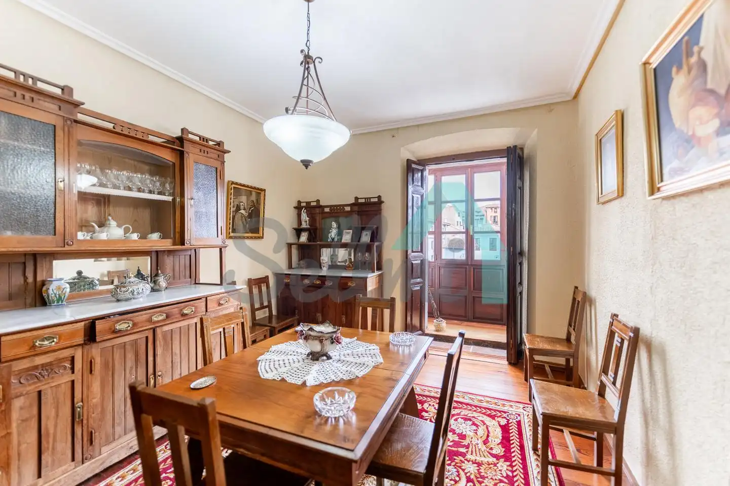 Comedor de Piso en venta en Llanes con Calefacción, Parquet y Balcón