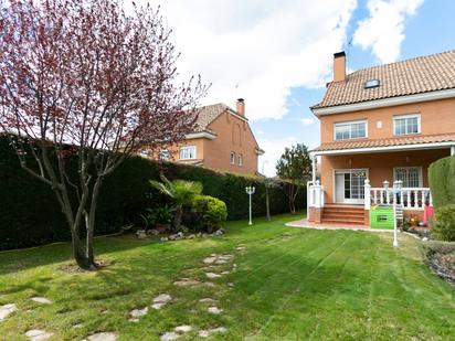 Casa adosada en venda a Calle Navia, El Bosque, Villaviciosa de Odón