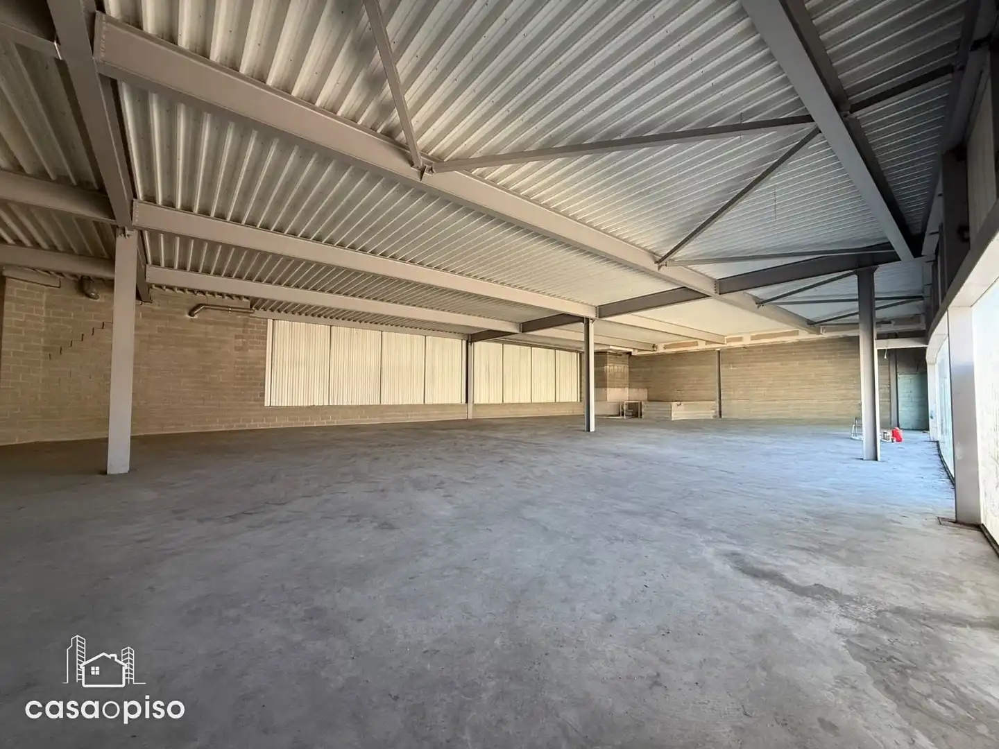 Industriegebäude zur Miete in SATURN, imagen 20