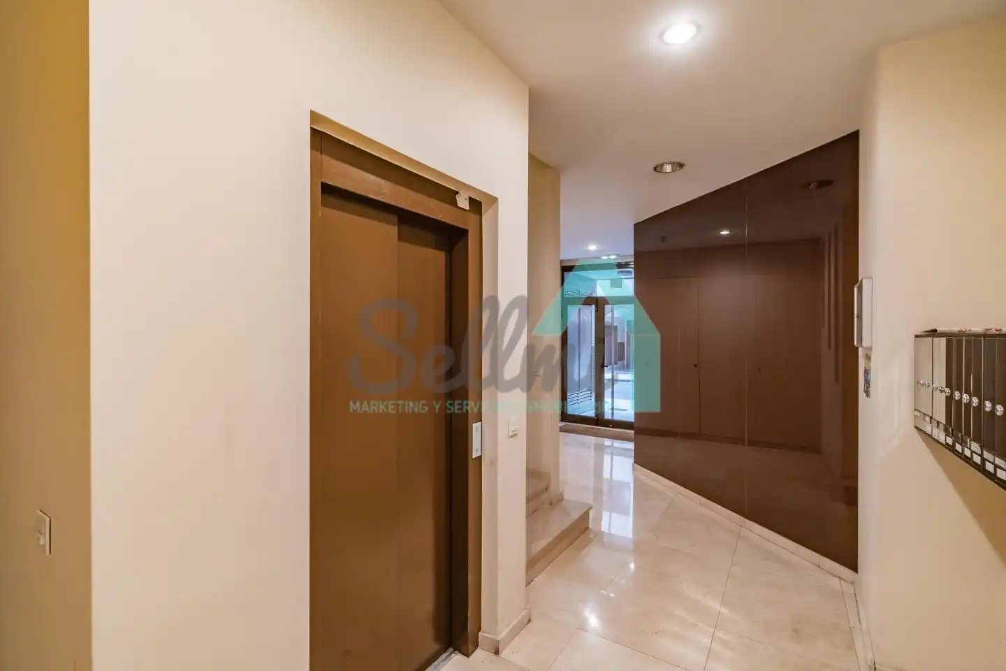Piso en venta en Oviedo  con Calefacción y Terraza