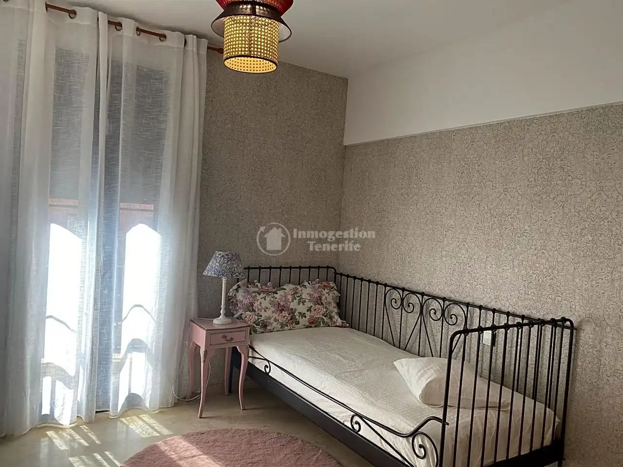 Habitación de Casa adosada de alquiler en Arona con Aire acondicionado, Jardín privado y Terraza