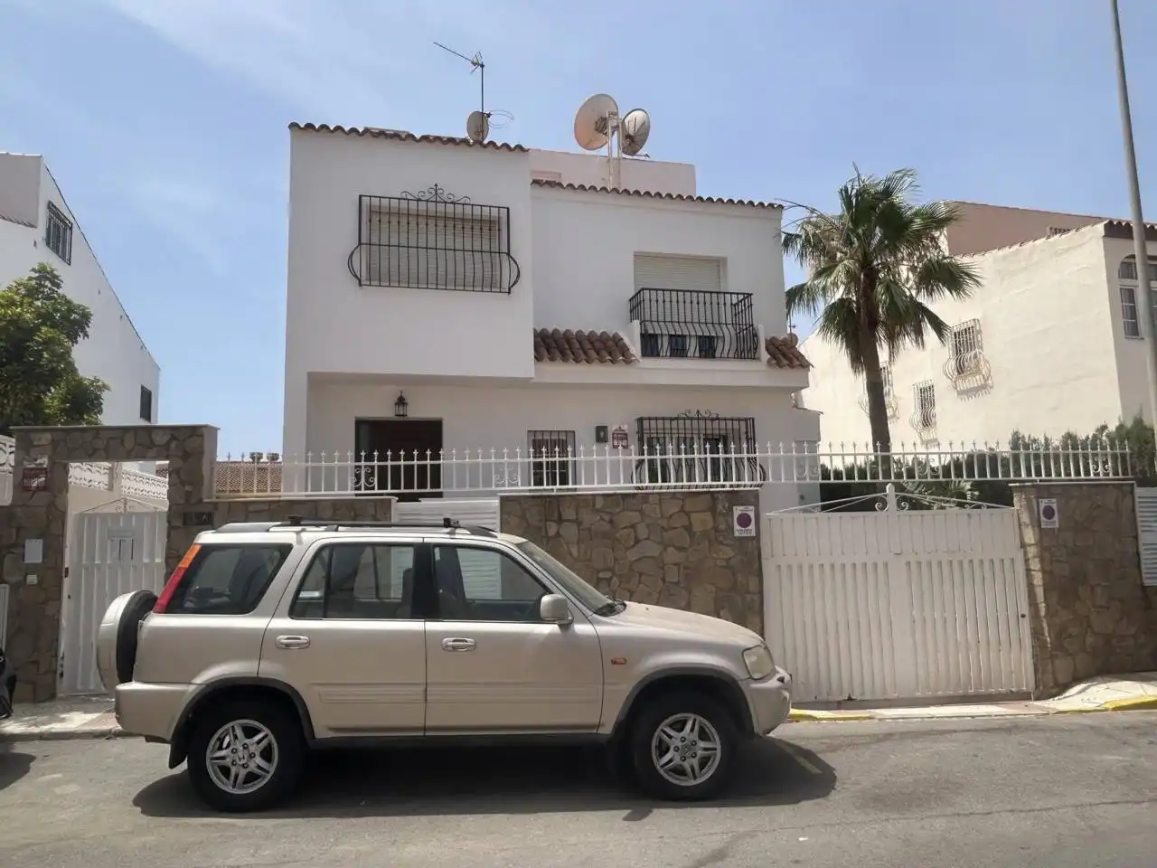 Exterior view of Houses for sale in Roquetas de Mar  with Air Conditioner, Private garden and Terrace