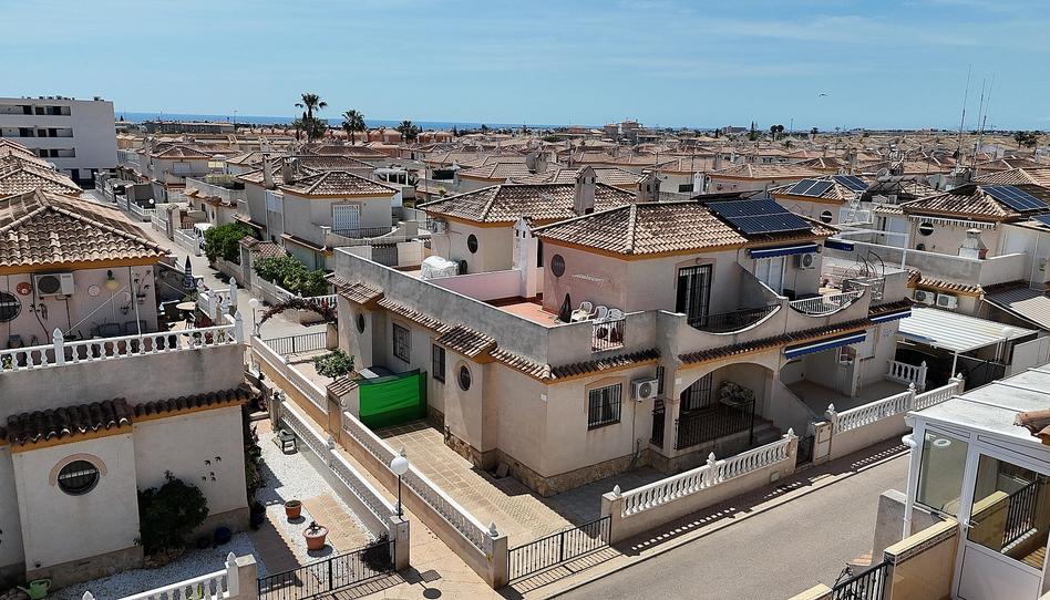 Foto 1 de Casa adosada en venda a Playa Flamenca, Alicante