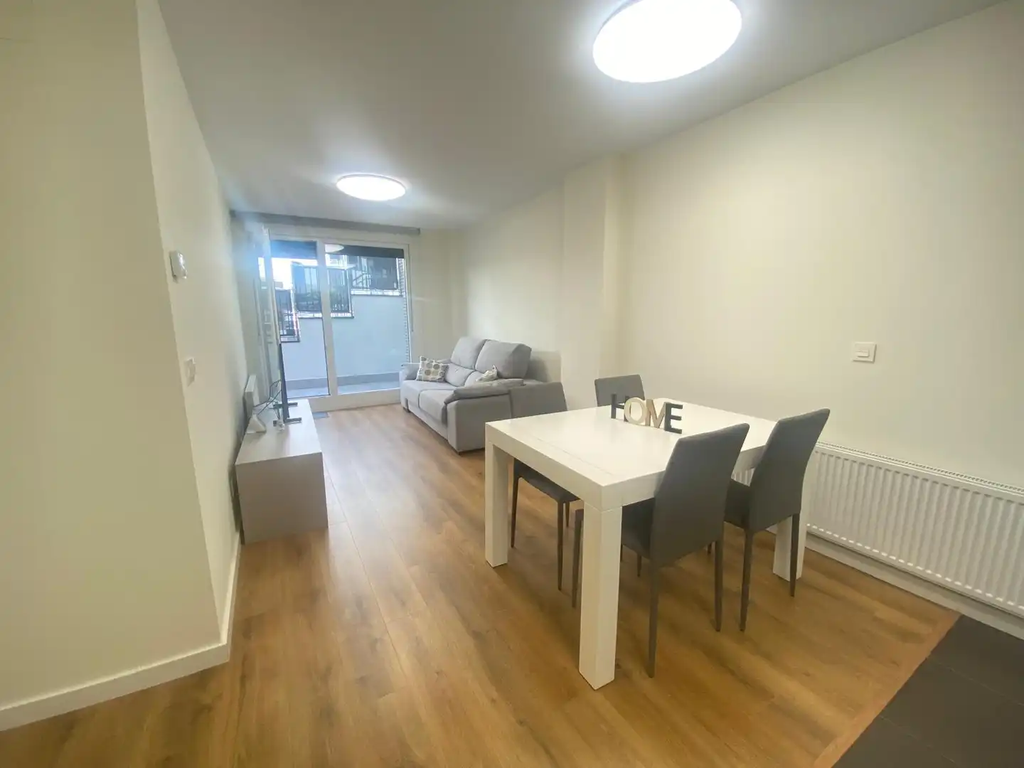 Sala de estar de Piso en venta en Castro-Urdiales con Calefacción, Jardín privado y Terraza