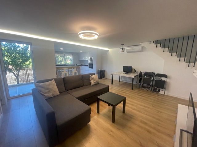 House or chalet to rent in Calle Arpón, Cabo de las Huertas