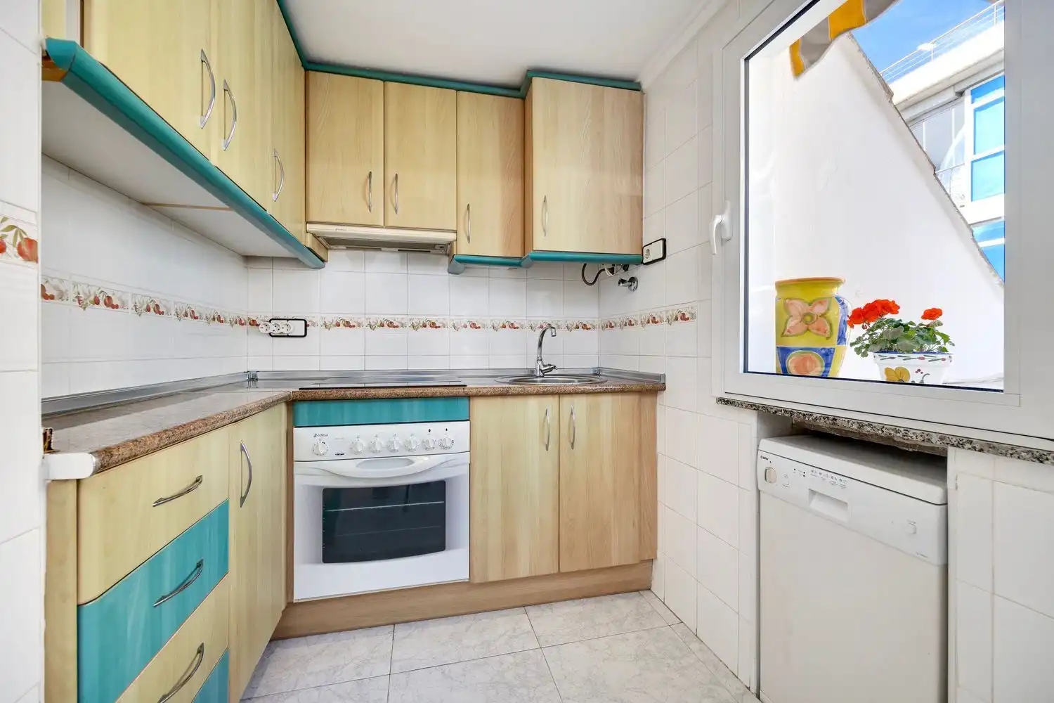 Kitchen of Duplexes for sale in Torrevieja  with Air Conditioner, Heating and Terrace