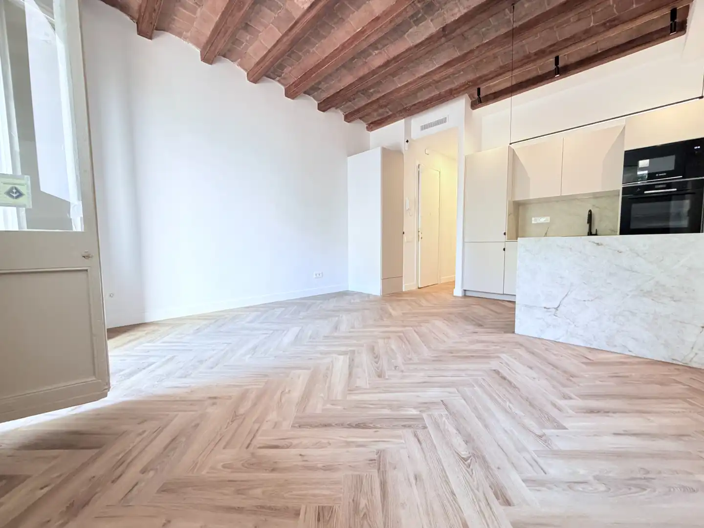 Flat for sale in Barcelona  with Air Conditioner, Heating and Parquet flooring
