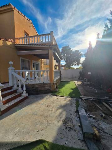 Casa-chalet en Venta en Gallipont