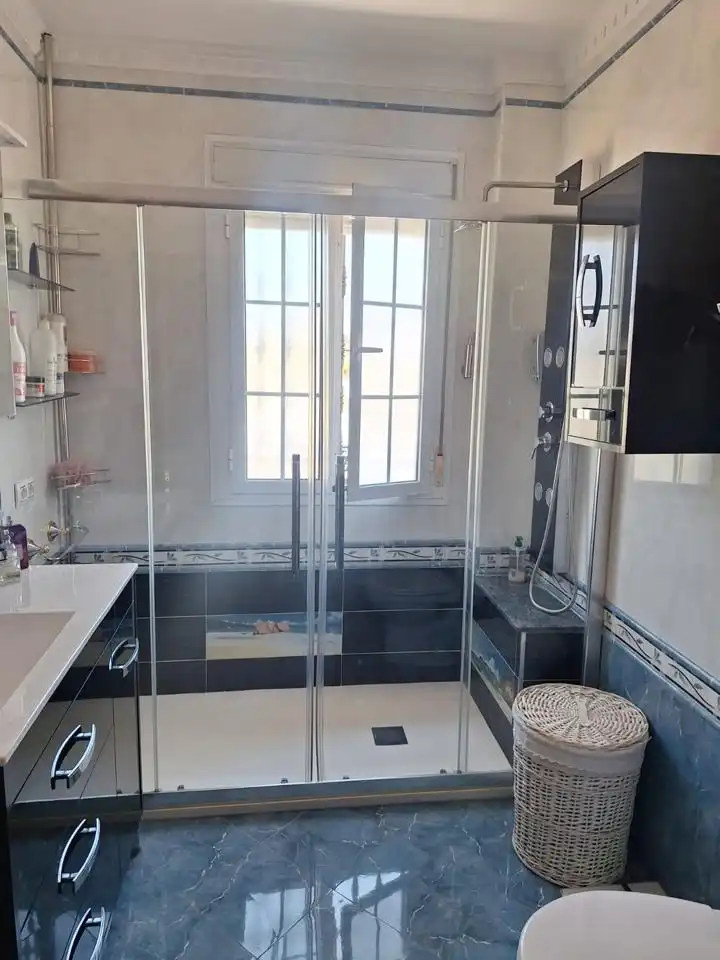 Baño de Casa o chalet en venta en Alcalá de Guadaira con Aire acondicionado, Jardín privado y Terraza