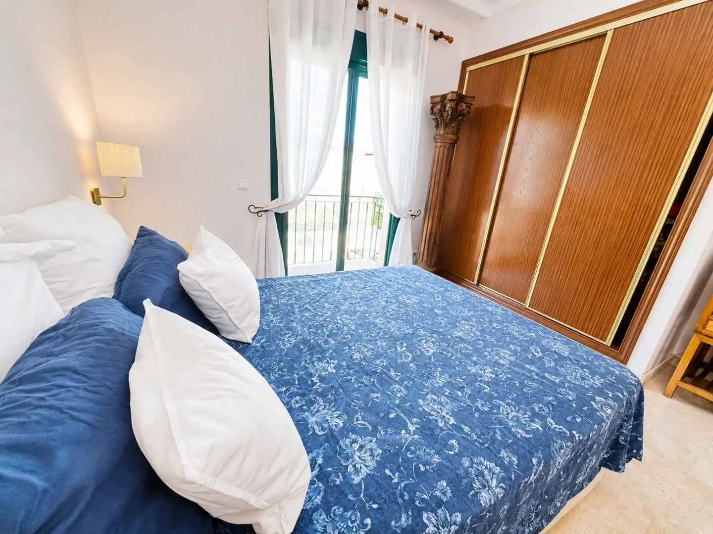 Habitación de Dúplex en venta en Manilva con Aire acondicionado, Calefacción y Terraza