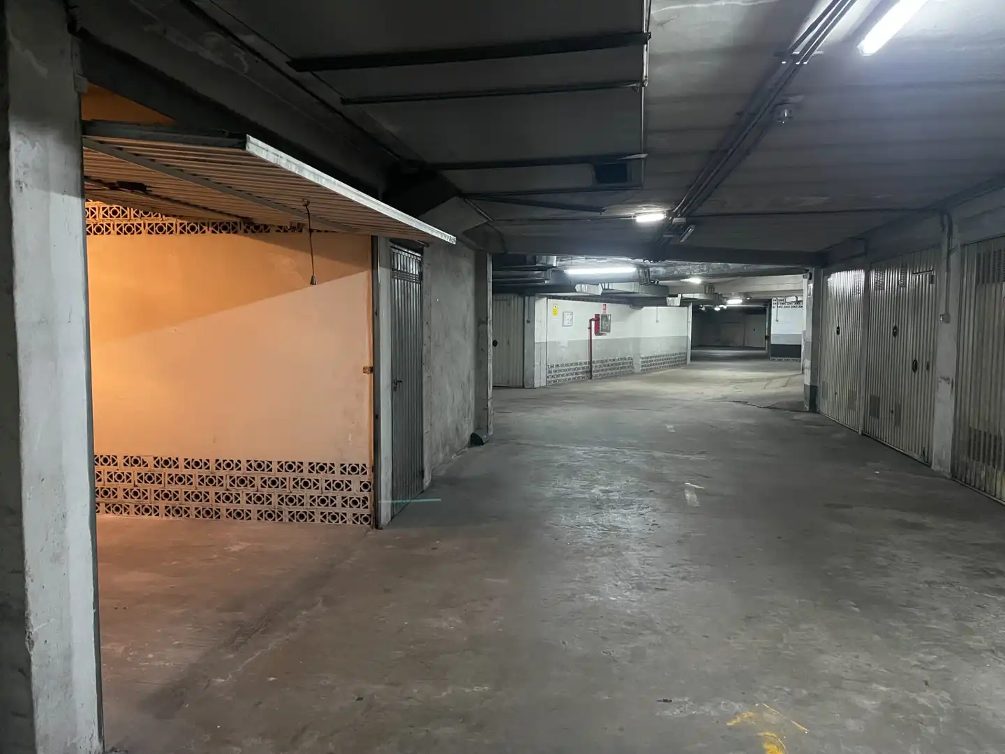Parking de Piso en venta en Avilés con Calefacción, Parquet y Terraza