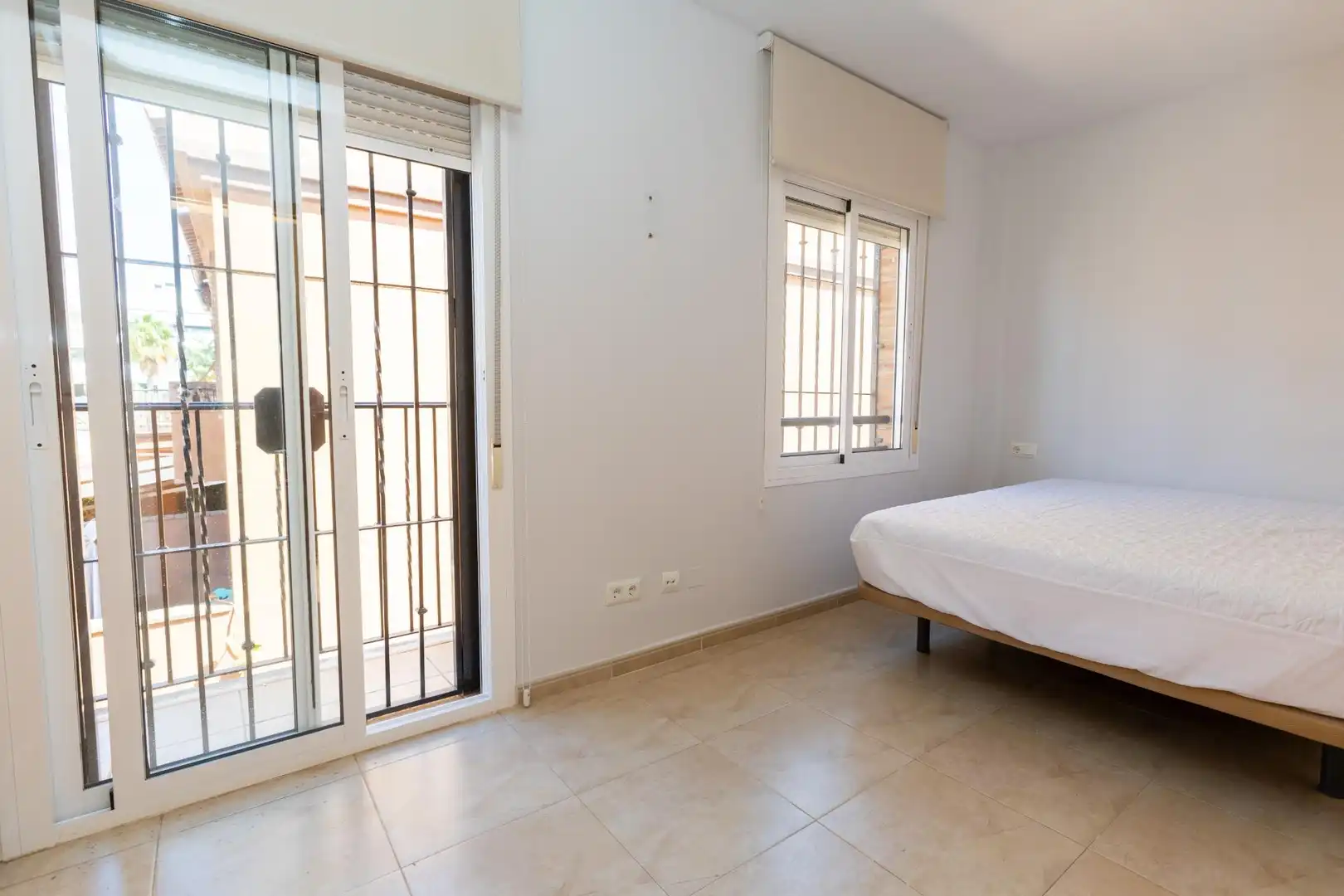 Bedroom of Detached homes for sale in Vélez-Málaga  with Heating, Private garden and Terrace