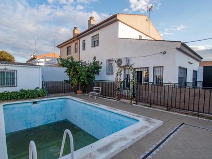 Piscina de Casa adosada en venda en Cijuela amb Piscina i Balcó