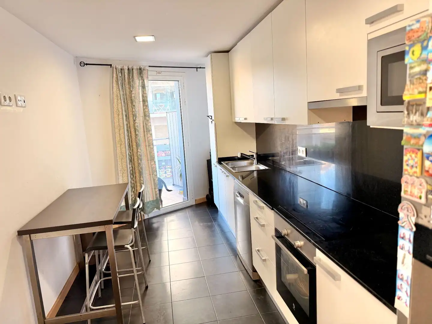 Cocina de Piso en venta en Badalona con Calefacción, Terraza y Piscina comunitaria