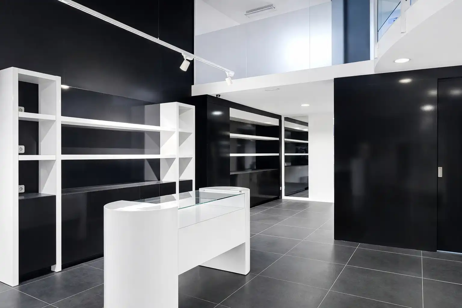 Commercial properties for rent in Reus  with Air Conditioner and Heating