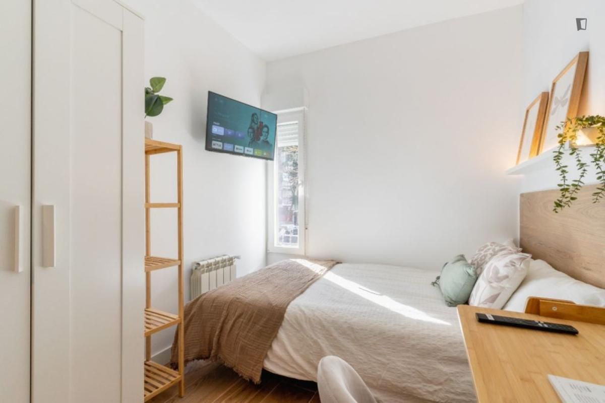 Apartment to share in Opañel