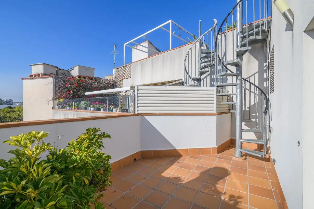 Terraza de Ático en venta en Sitges con Calefacción, Terraza y Balcón