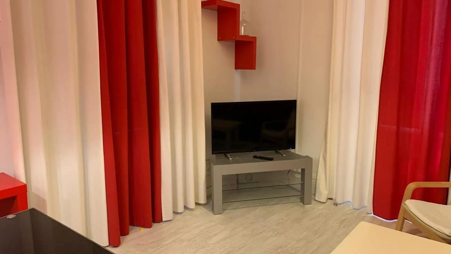 Piso de alquiler en Calle Santa Teresa, Centro - Sagrario