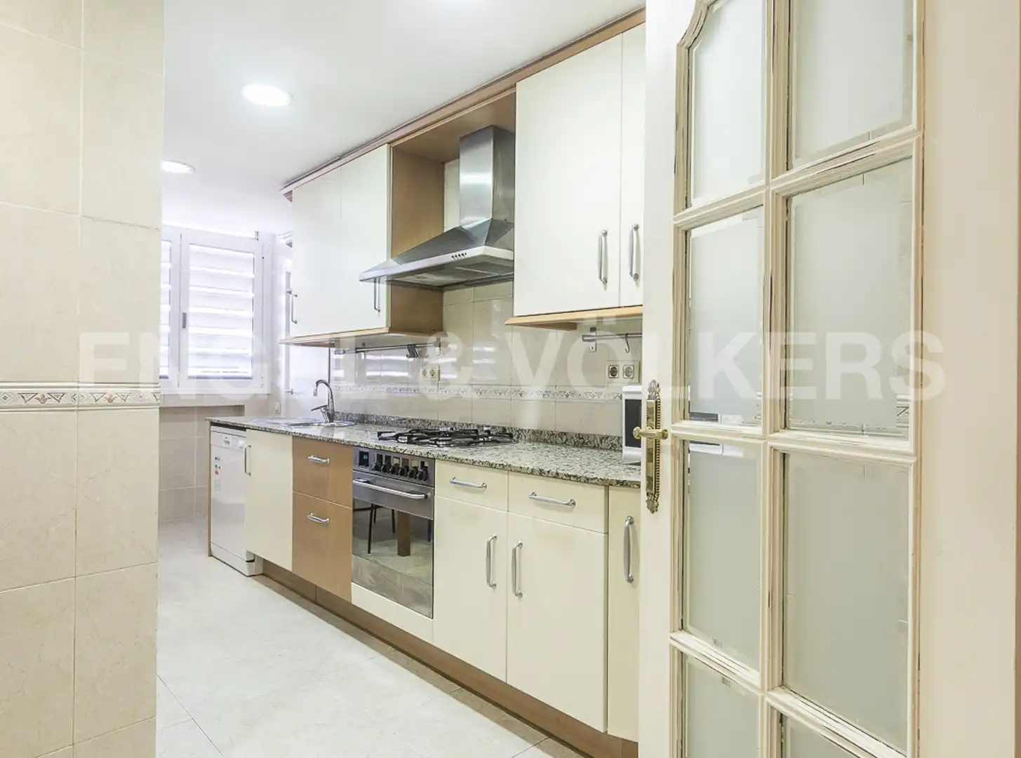 Cocina de Piso en venta en Barcelona con Calefacción y Parquet