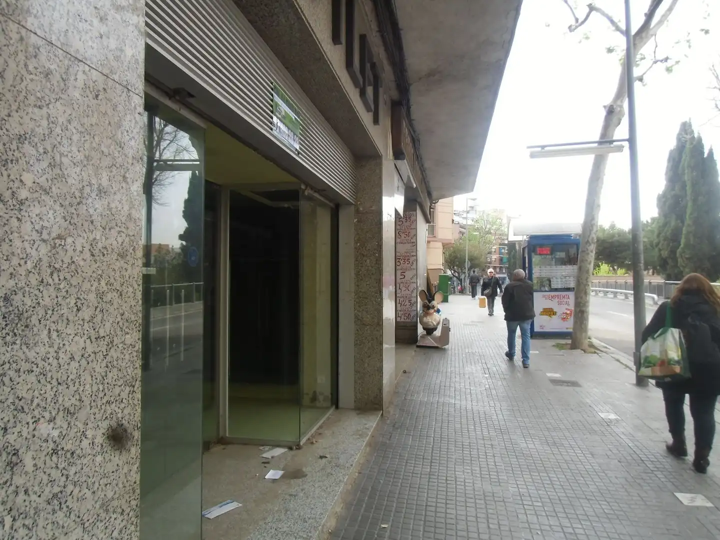 Local en venta en Santa Coloma de Gramenet con Aire acondicionado