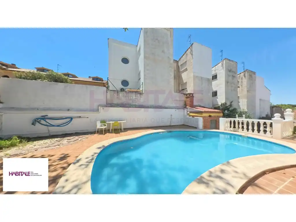 Schwimmbecken von Haus oder Chalet zum Verkauf in Rocafort mit Schwimmbad
