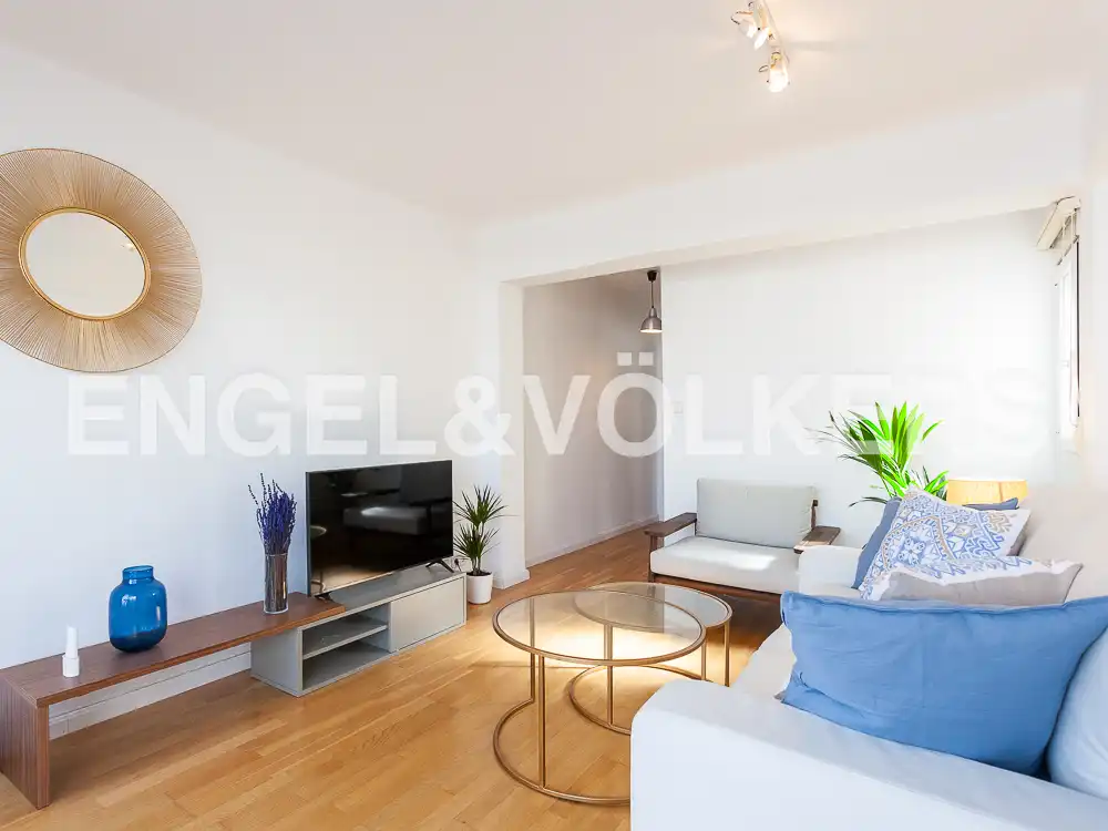 Living room of Attic for rent in Valencia  with Air Conditioner, Heating and Parquet flooring