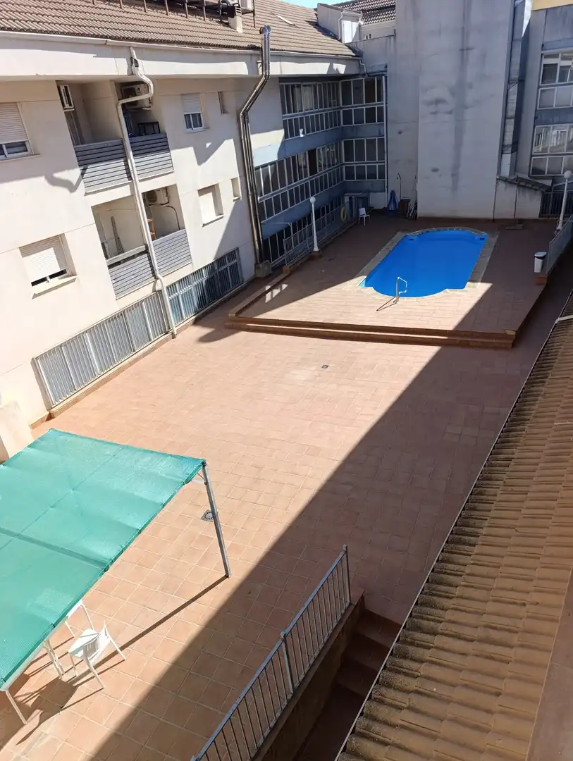 Piscina de Dúplex en venda en Linares amb Aire condicionat, Calefacció i Terrassa