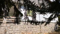 Vista exterior de Casa o xalet en venda en Cercedilla amb Calefacció, Jardí privat i Piscina