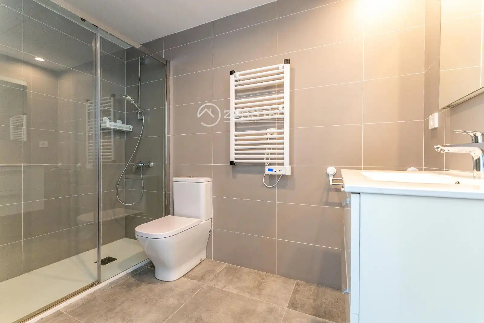 Baño de Piso en venta en Cambrils con Aire acondicionado, Calefacción y Terraza