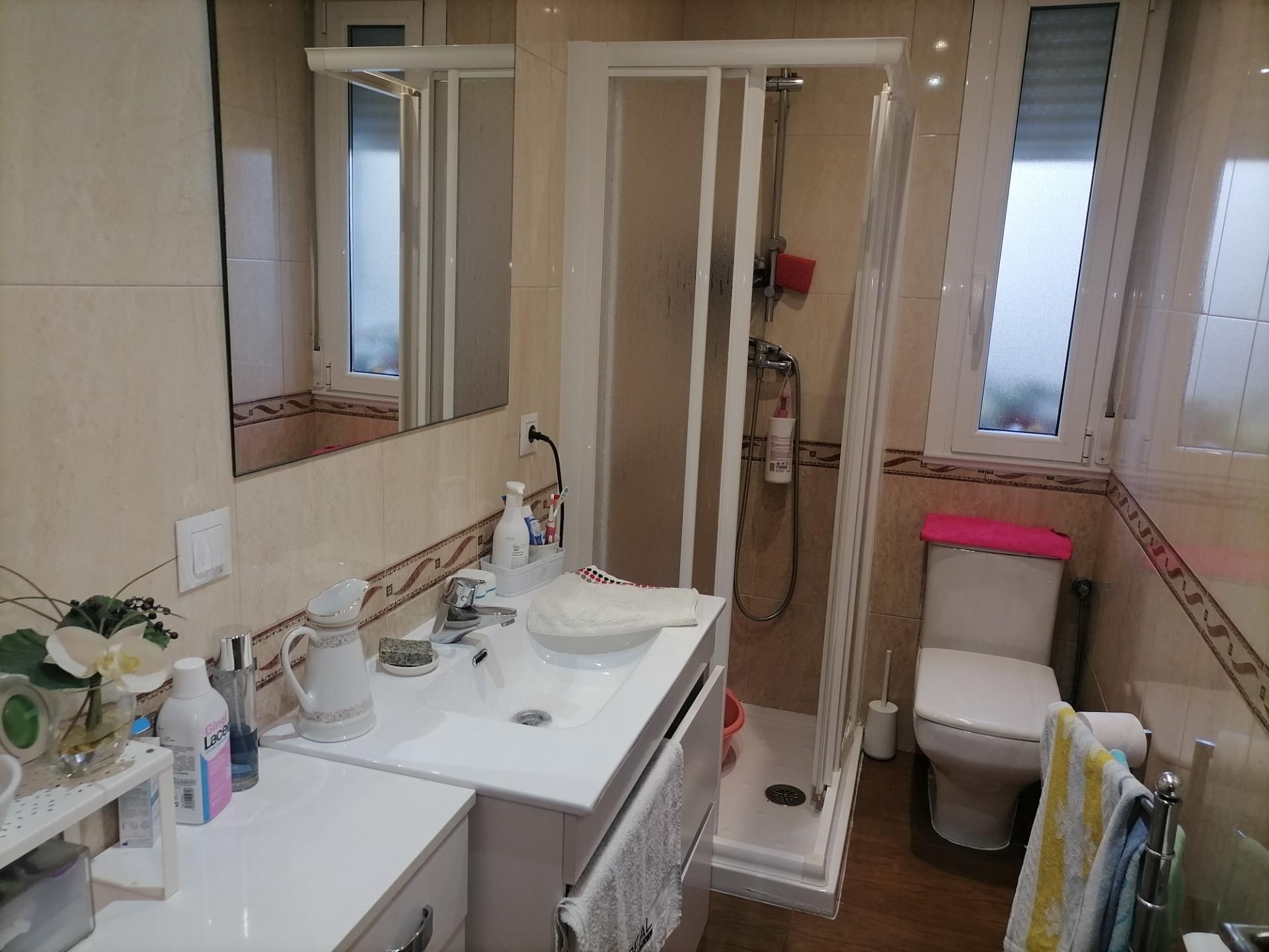 Bathroom of Flat for sale in Ponferrada  with Heating