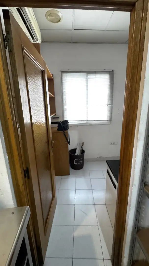Schlafzimmer von Geschaftsraum zum Verkauf in Tarragona mit Klimaanlage und Möbliert