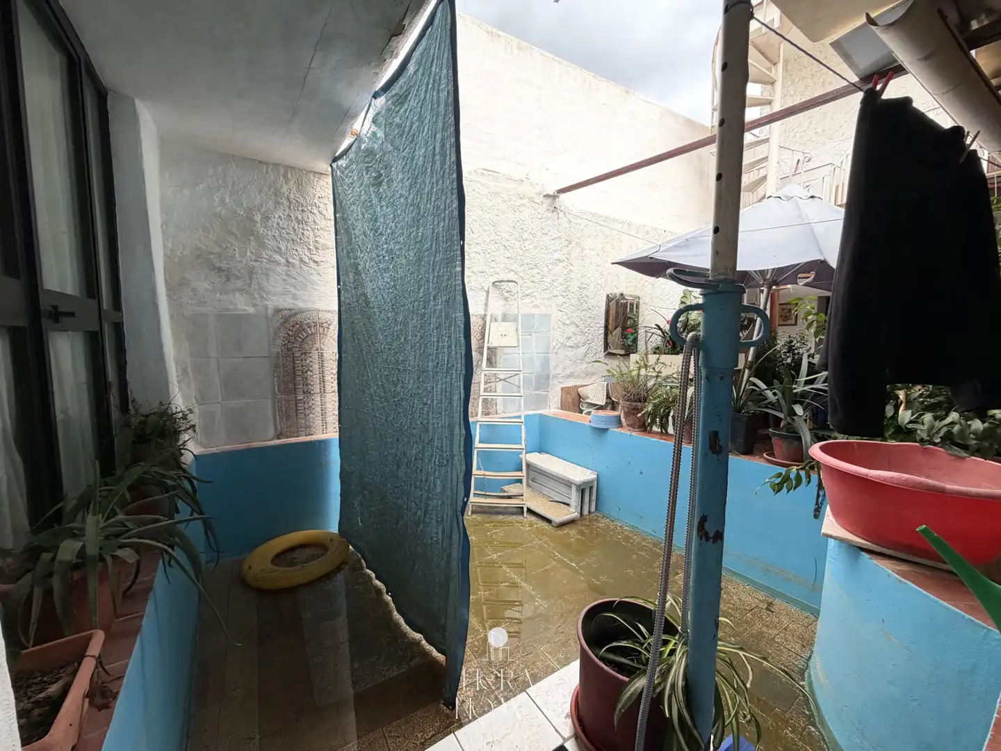 Terrassa de Casa adosada en venda en Pizarra amb Traster, Piscina i Moblat