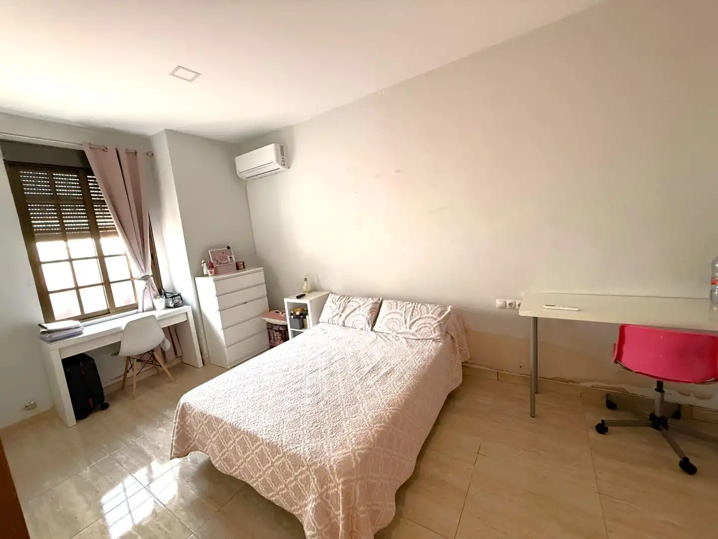 Bedroom of Detached homes for sale in Santiponce  with Air Conditioner, Terrace and Storage room