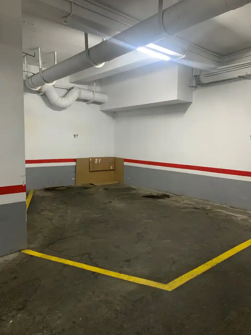 Einzelparkplatz zur Miete in Carrer de Déu i Mata 150