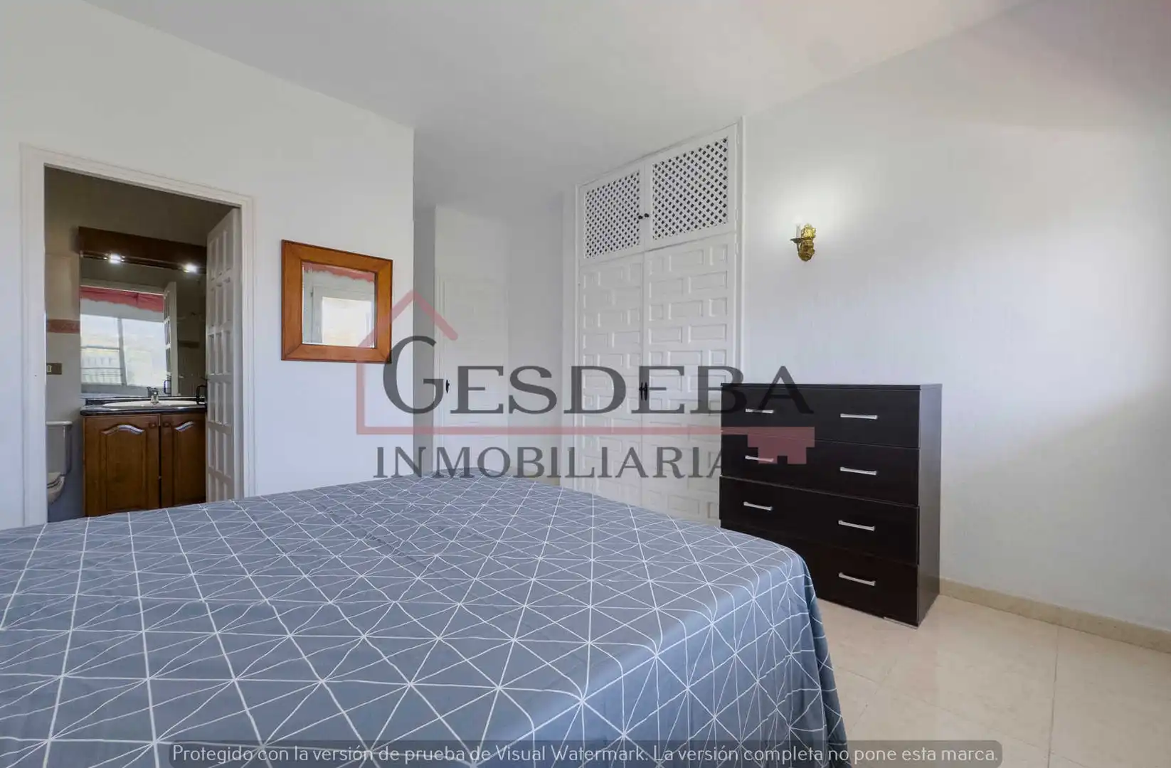 Duplexes for sale in Calle de Valois, San Antonio - Las Arenas