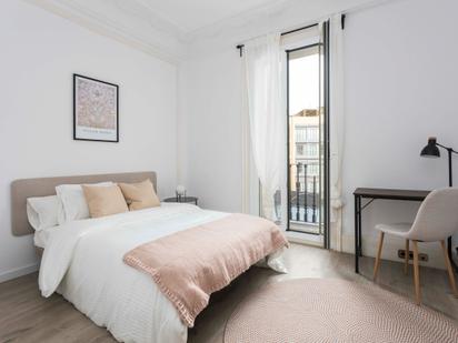 Bedroom of Flat to share in  Barcelona Capital  with Air Conditioner and Terrace