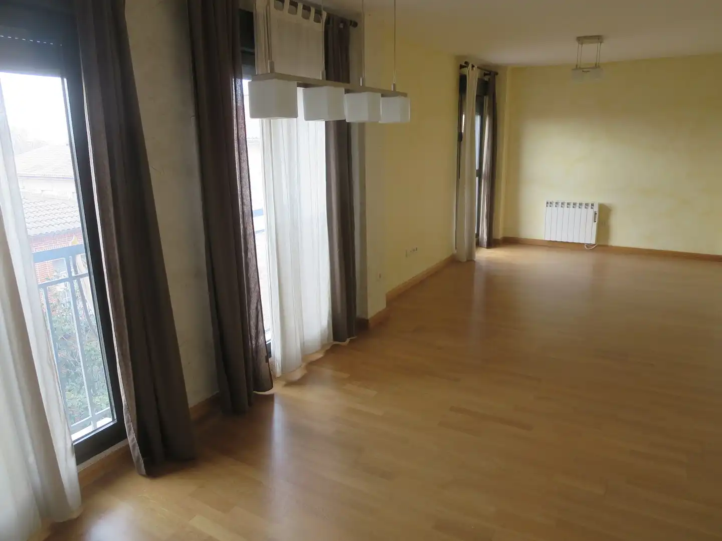 Living room of Flat for sale in Illescas  with Air Conditioner, Heating and Parquet flooring