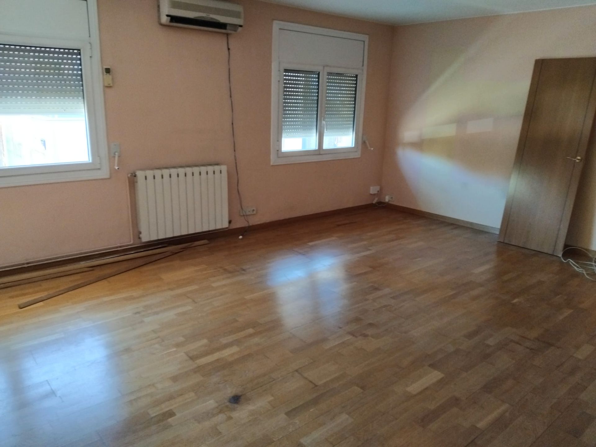 Habitación de Piso en venta en Terrassa con Aire acondicionado, Calefacción y Parquet