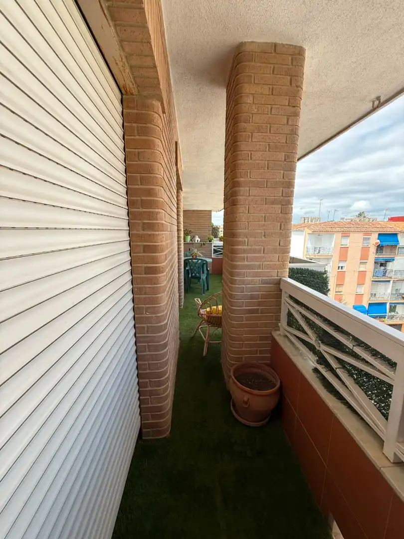 Terrasse von Wohnung zur Miete in Linares mit Klimaanlage, Terrasse und Möbliert