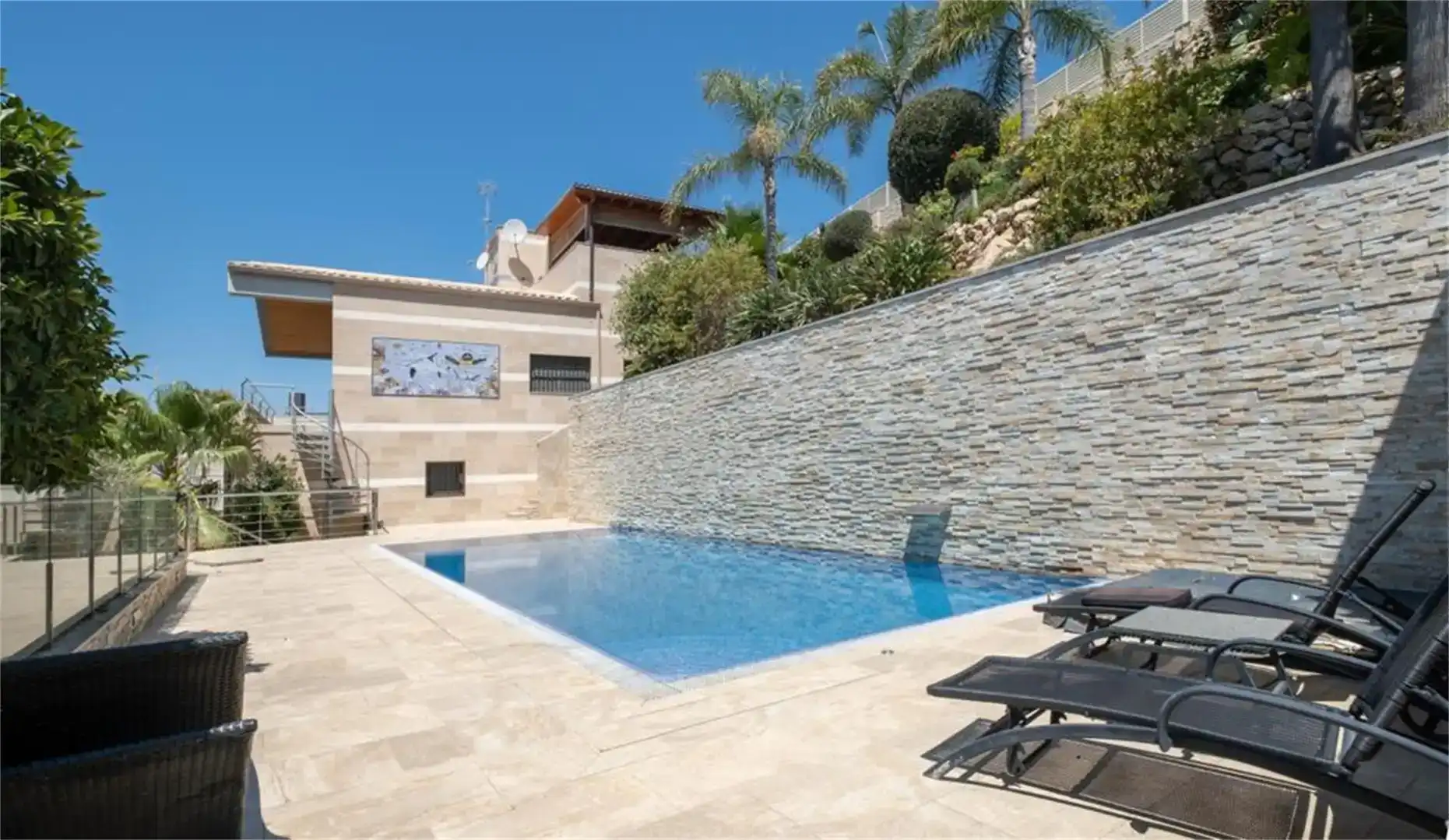 Piscina de Casa o xalet en venda en Sitges amb Aire condicionat, Piscina i Balcó