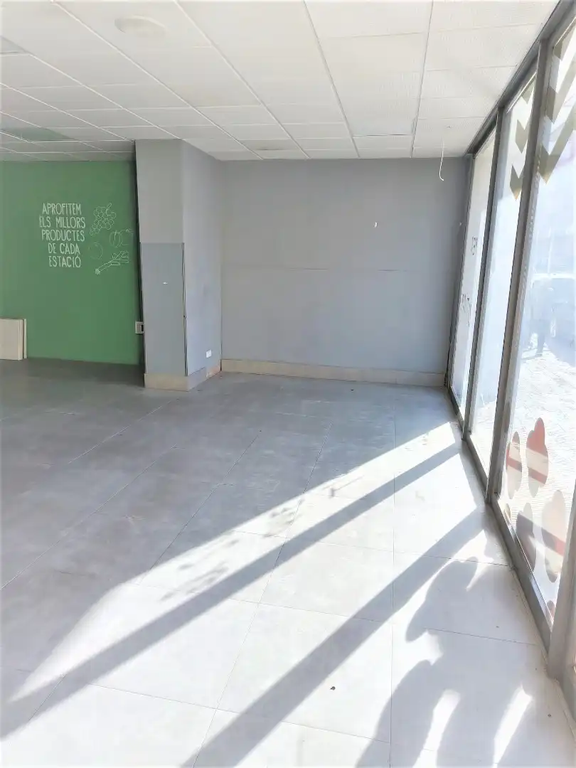 Gewerbefläche zum Verkauf in Carrer Sant Joan de Mata 3, imagen 5