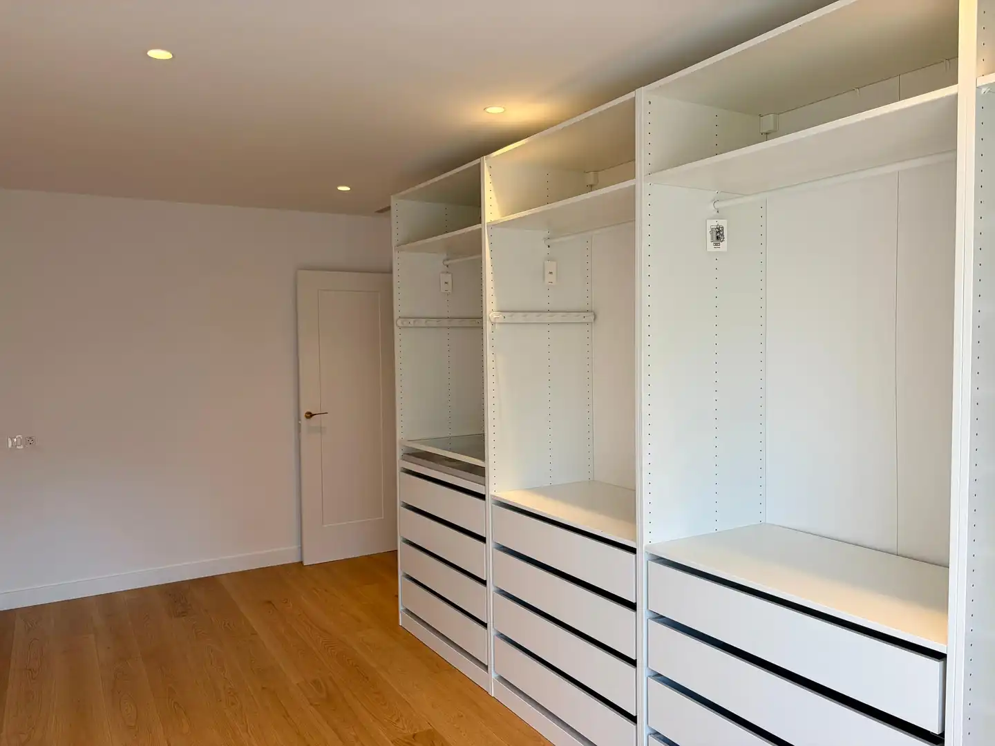 Schlafzimmer von Wohnung zur Miete in Barcelona mit Klimaanlage, Heizung und Parkett