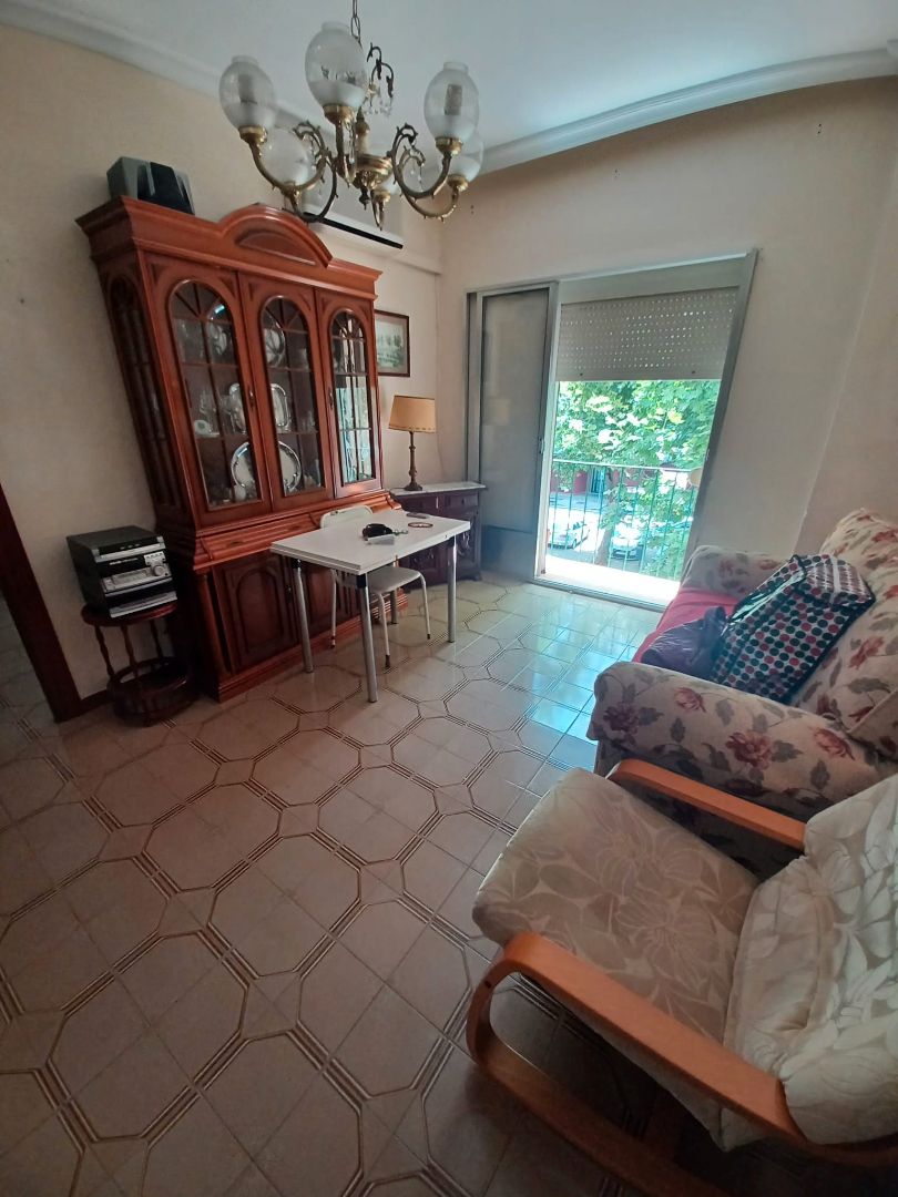 Living room of Flat to rent in  Sevilla Capital  with Air Conditioner, Furnished and Oven