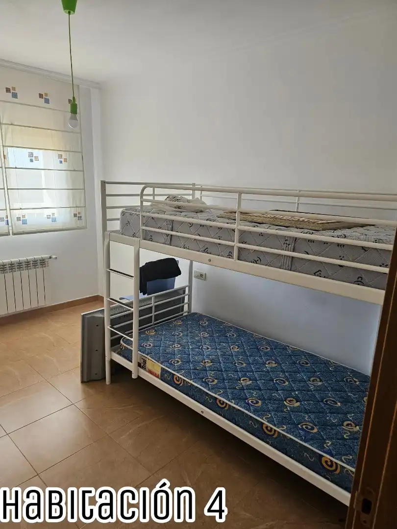 Habitación de Casa adosada en venta en El Ballestero, Albacete