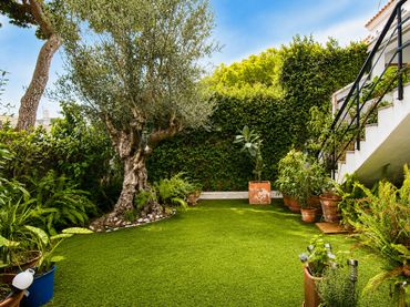 Casa pareada con jardín en venta en Vistahermosa - Fuentebravía