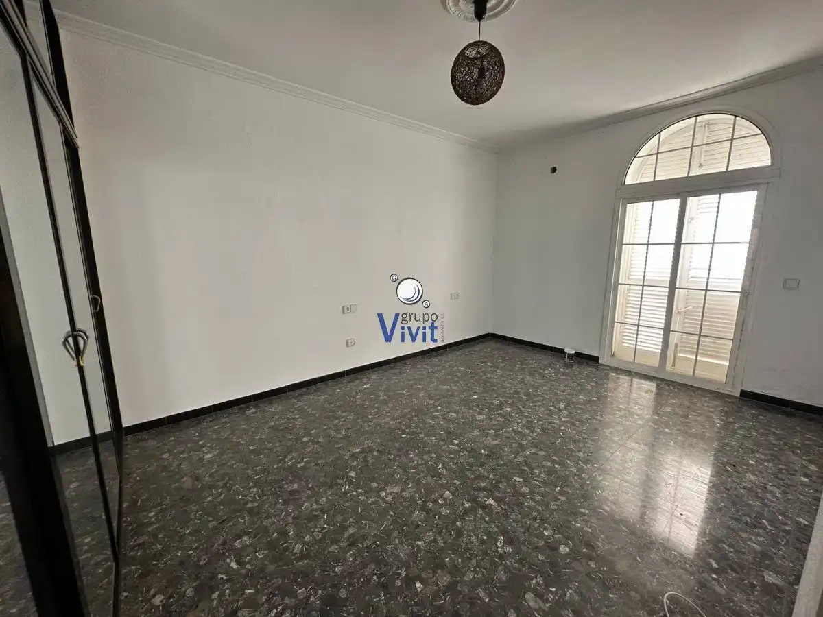 Sala de estar de Casa o chalet en venta en Alcalá de Guadaira con Aire acondicionado, Trastero y Balcón