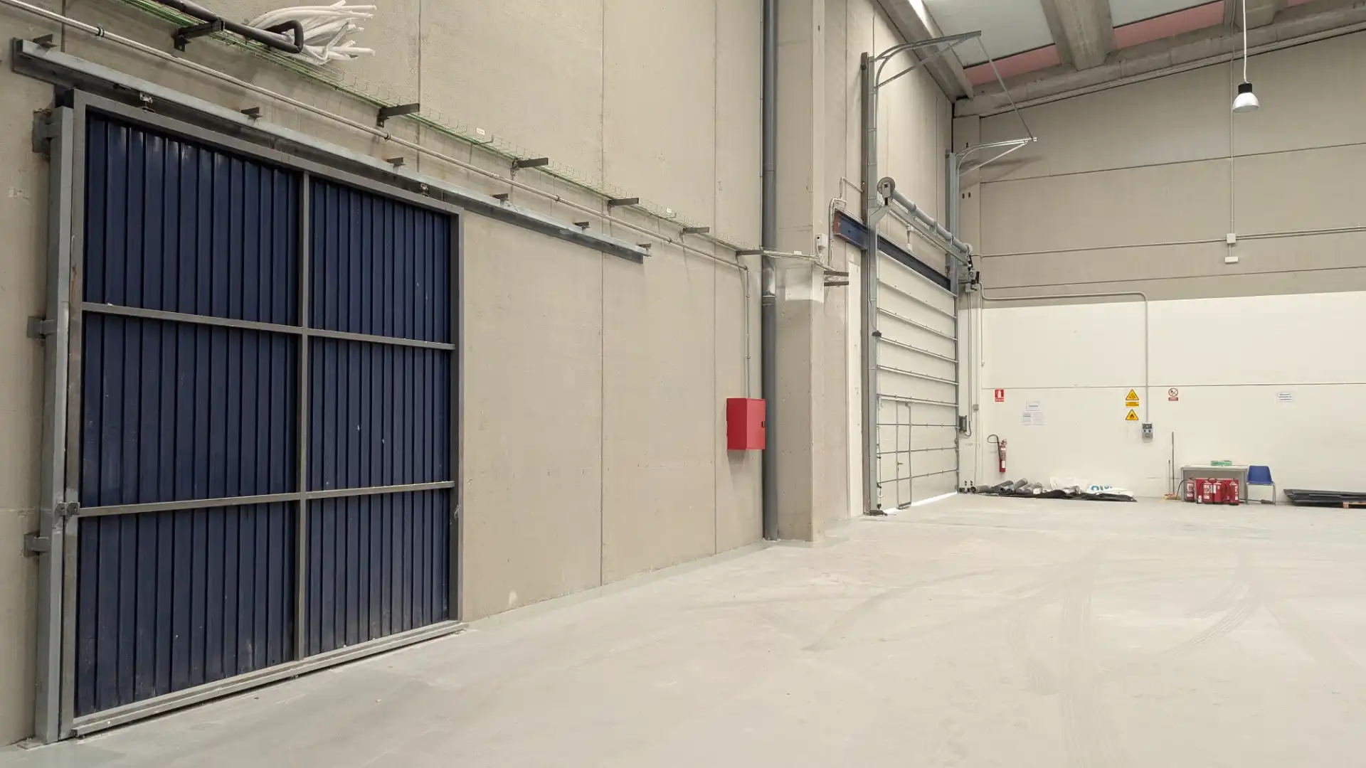 Nau industrial de lloguer en L'Hospitalet de Llobregat amb Calefacció