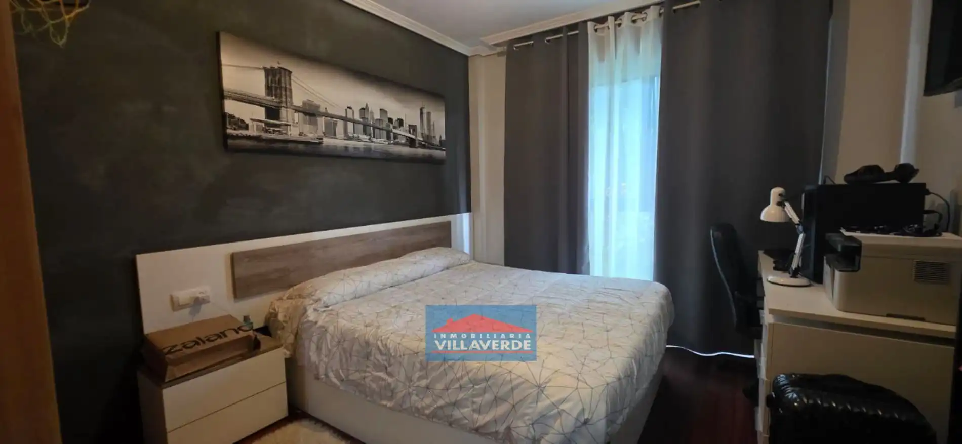 Habitación de Piso en venta en Cangas  con Calefacción, Trastero y Amueblado