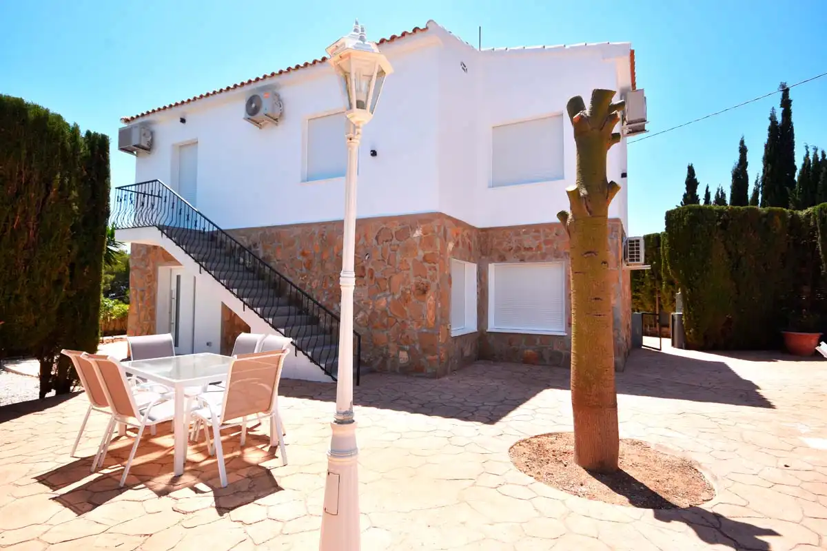 Vista exterior de Casa o chalet en venta en Calpe / Calp con Aire acondicionado, Jardín privado y Terraza